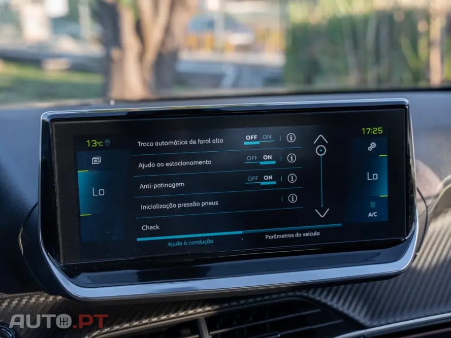 Peugeot E-2008 50 kWh GT