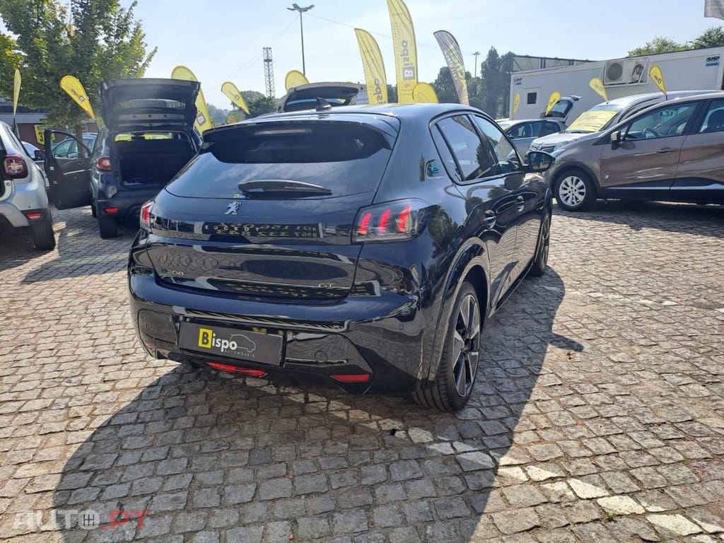 Peugeot E-208 50 kWh GT Pack