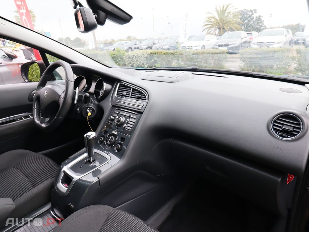 Peugeot 5008 1.6 E-HDi 7L SE Style 2-Tronic