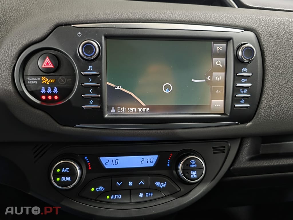 Toyota Yaris 1.5 HSD Comfort +P.Style+P.Techno