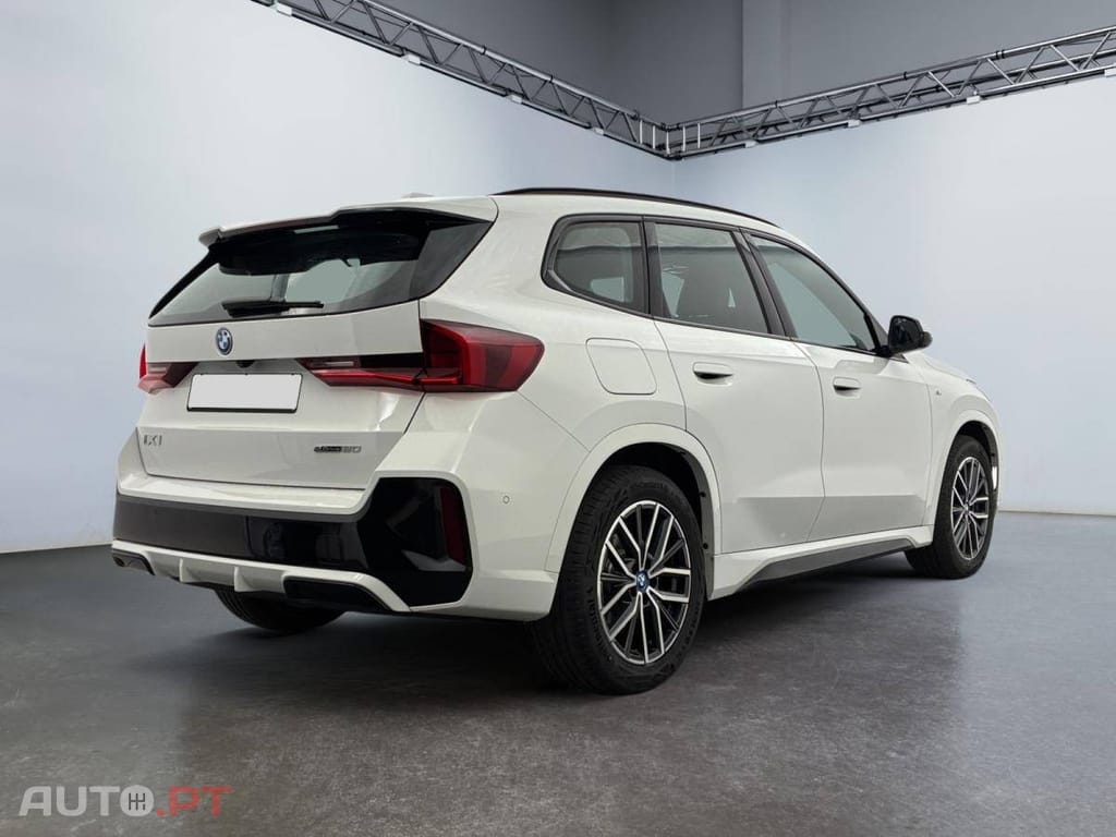 BMW iX1 eDrive20 M Sport