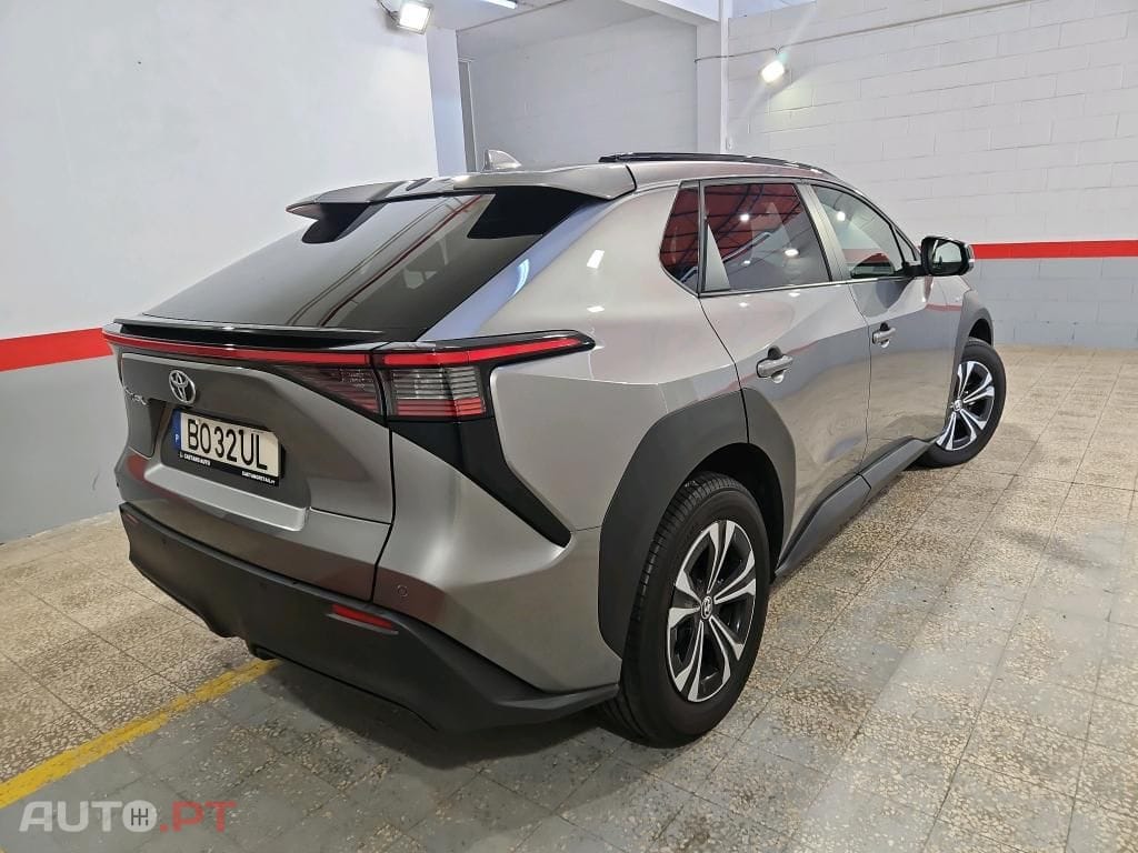 Toyota bZ4X 71,4 kWh Premium