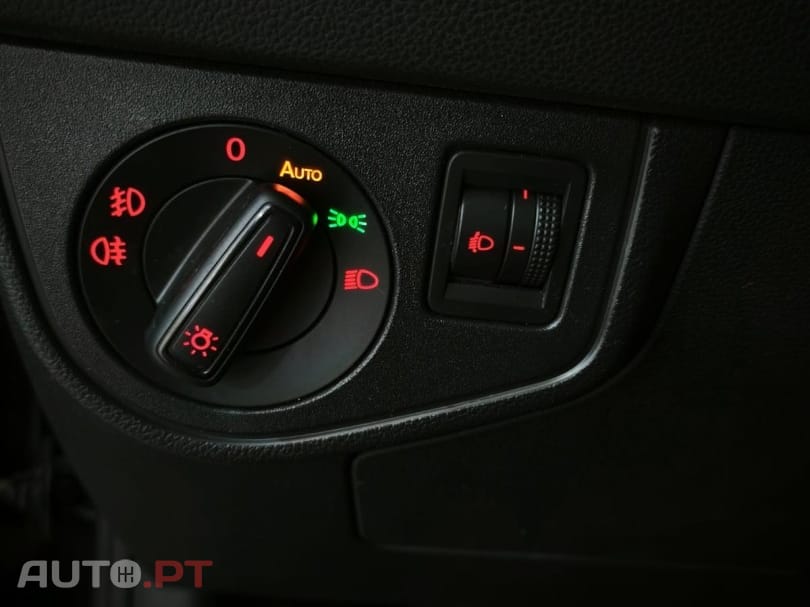 Volkswagen Polo 1.0 Confortline