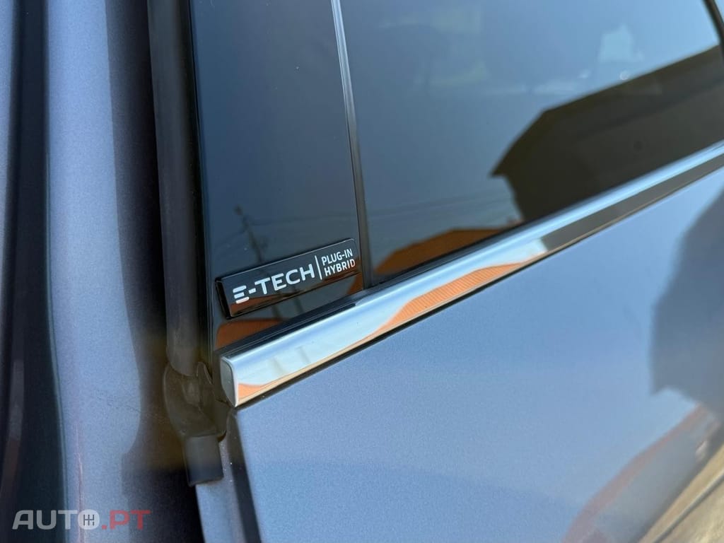 Renault Captur E-TECH 160 INTENS