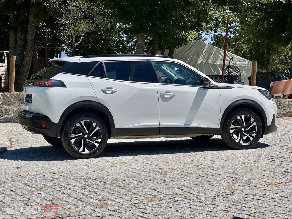 Peugeot 2008 1.5 BlueHDi Allure Pack
