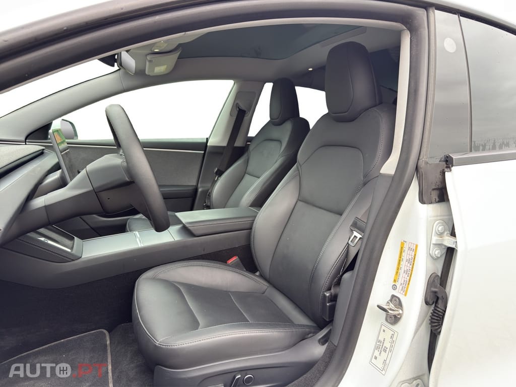 Tesla Model 3 Tração Traseira