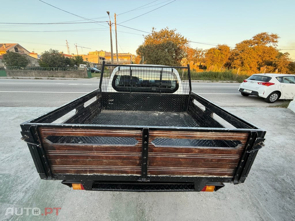 Mitsubishi L200 2.5 DI-D CD Intense 4WD