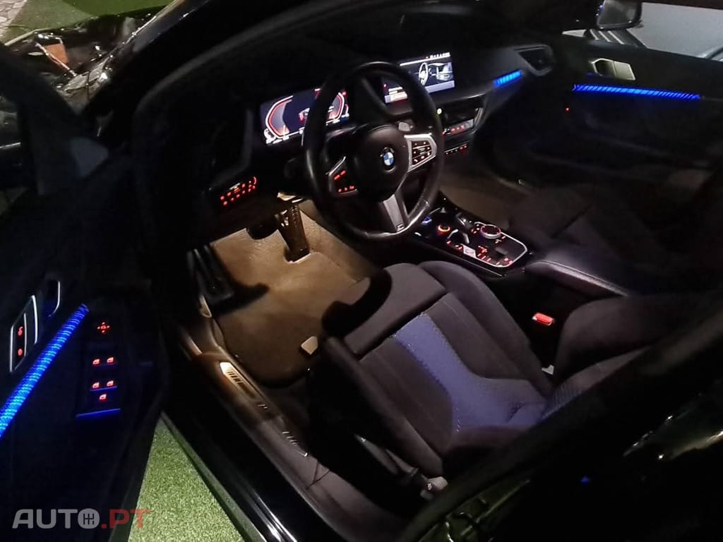 BMW 118 d Pack Desportivo M