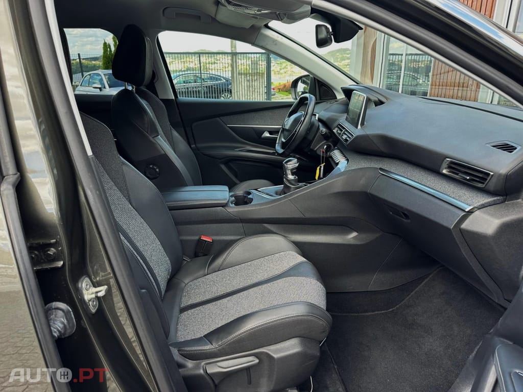 Peugeot 3008 1.5 BlueHDi Allure