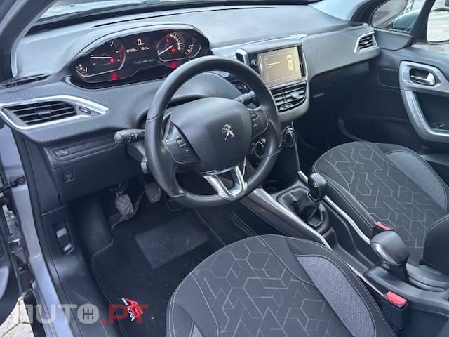 Peugeot 2008 1.6 BlueHDi Style