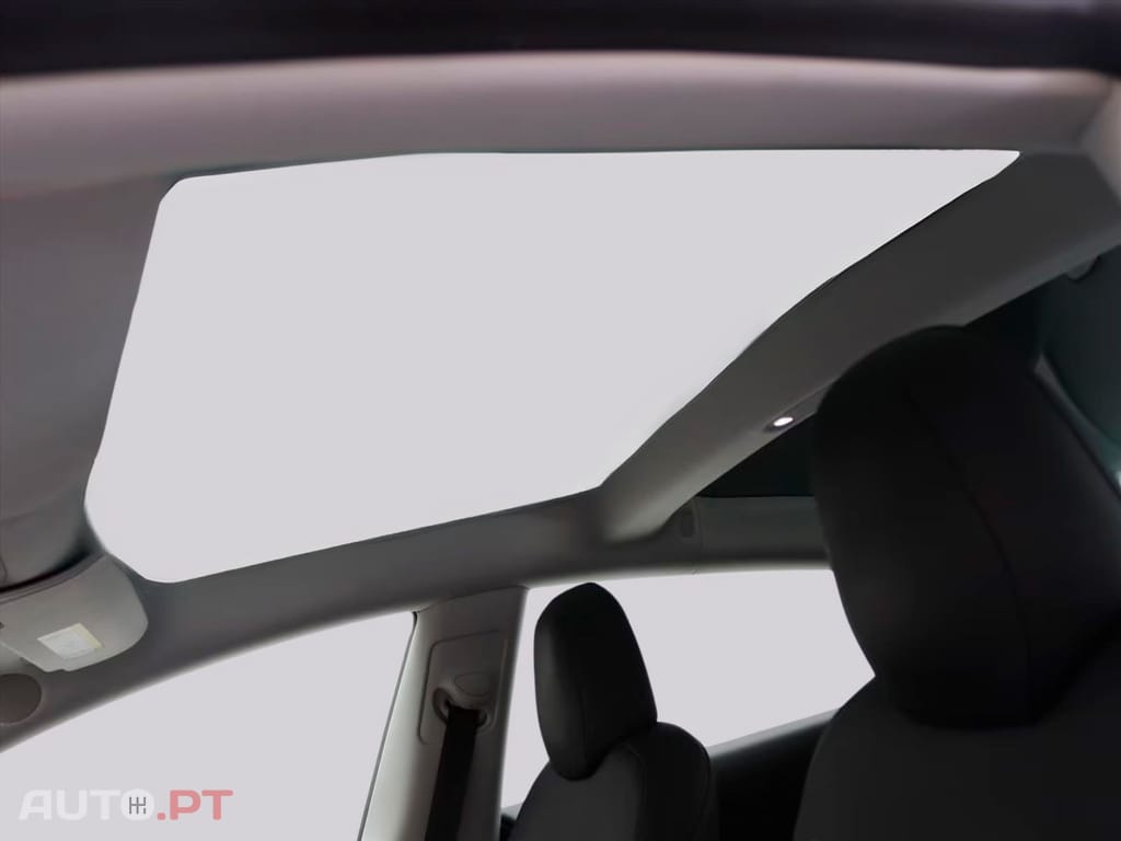 Tesla Model 3 Standard RWD I.V.A DEDUTÍVEL