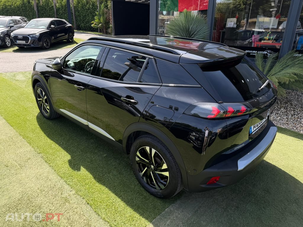 Peugeot E-2008 50 kWh GT