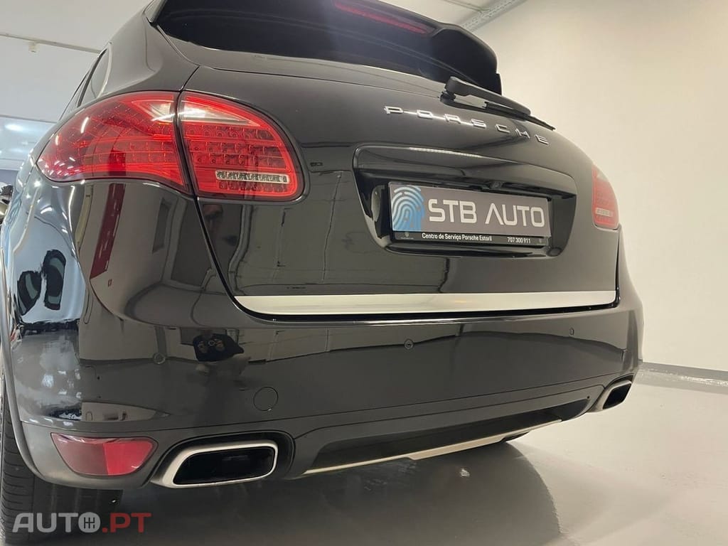 Porsche Cayenne S Hybrid