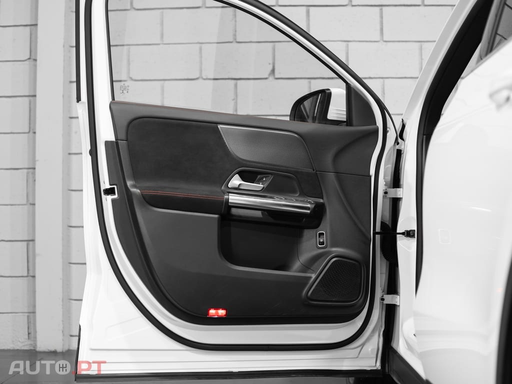 Mercedes-Benz EQA 250 AMG Line