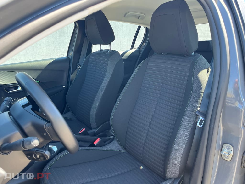 Peugeot 208 1.2 PureTech Like