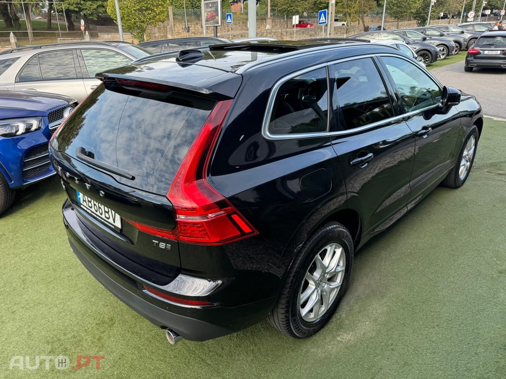Volvo XC60 2.0 T8 PHEV Momentum Plus AWD