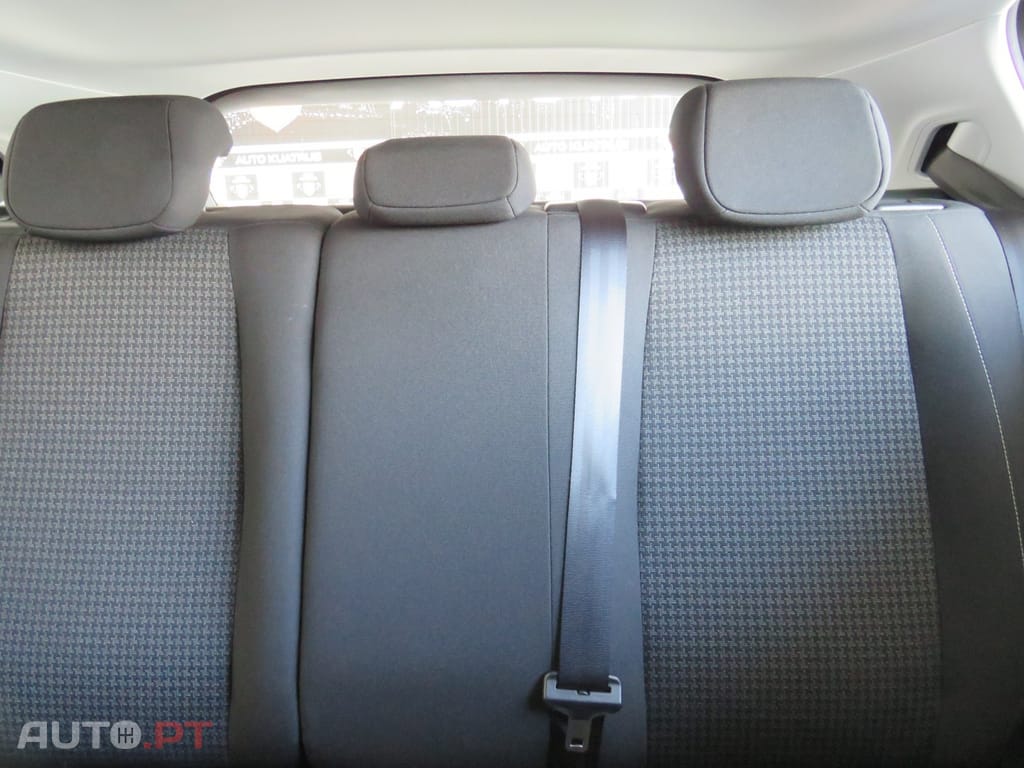 Peugeot 308 1.5 BlueHDi Business Line
