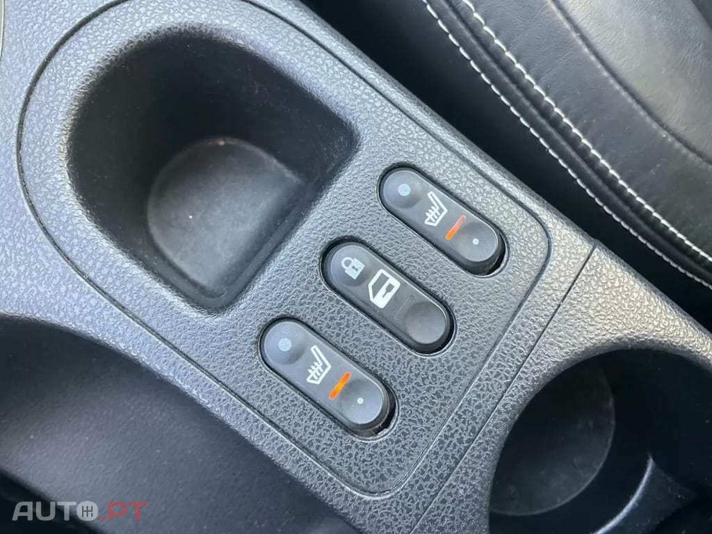 Nissan Qashqai 1.6 dCi Tekna Pele