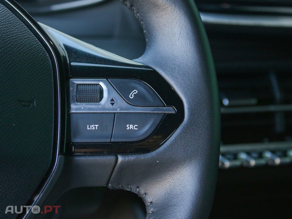 Peugeot 2008 1.2 PureTech Allure