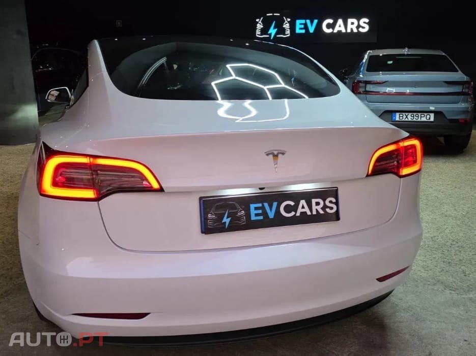 Tesla Model 3 Long Range Tração Traseira