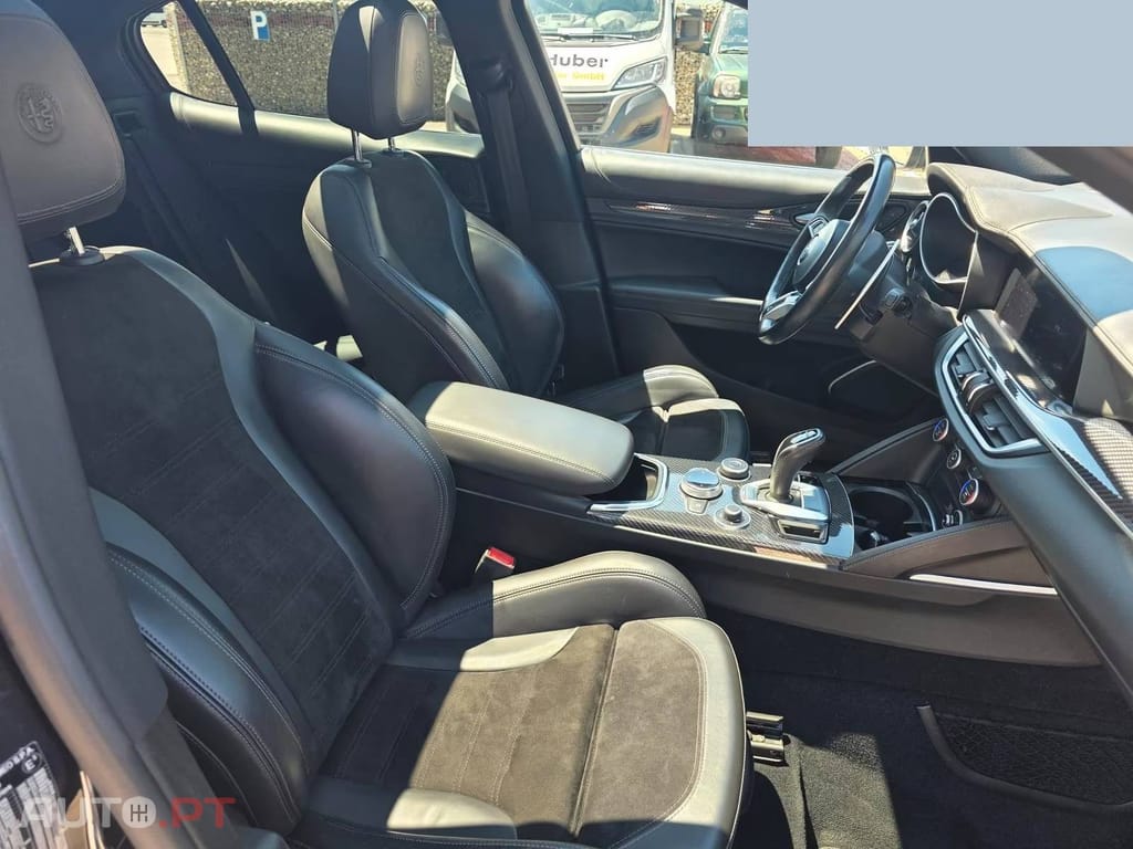 Alfa Romeo Stelvio 2.9 T Quadrifoglio V6