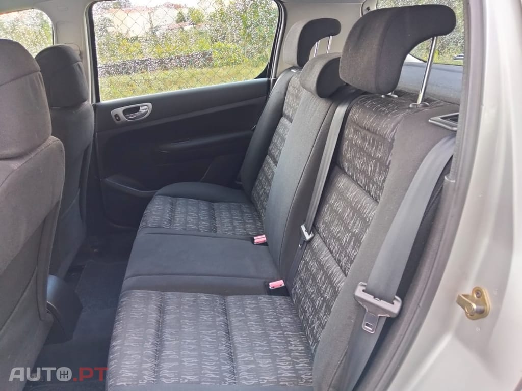 Peugeot 307 1.4 16V Navtech