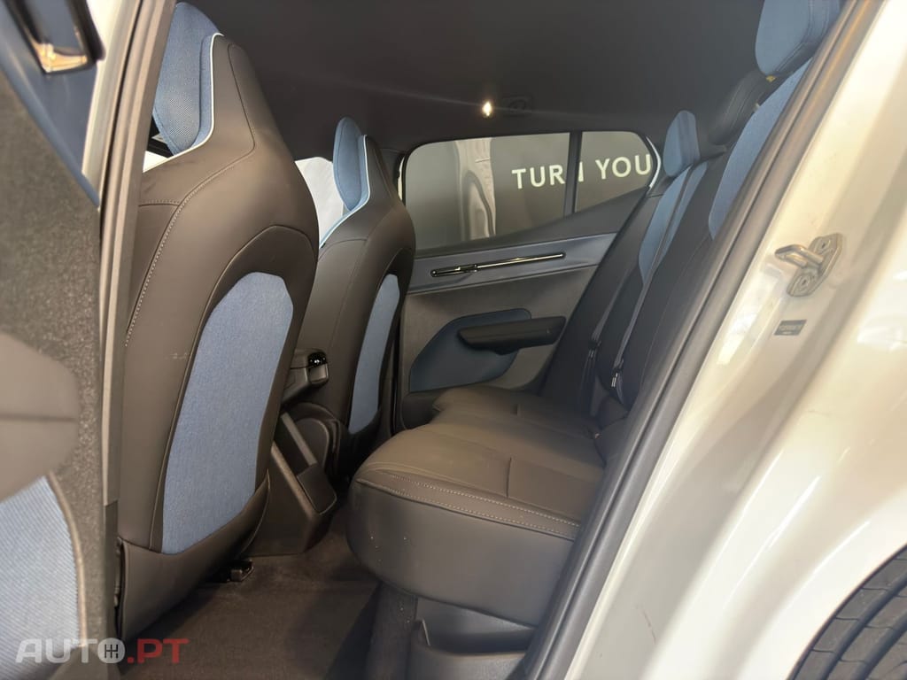 Volvo EX30 69 kWh Twin Motor Plus