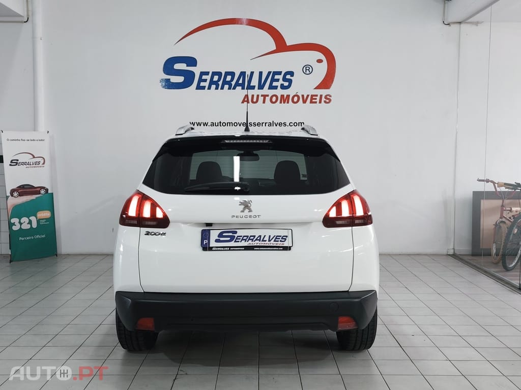 Peugeot 2008 1.2 PureTech Style