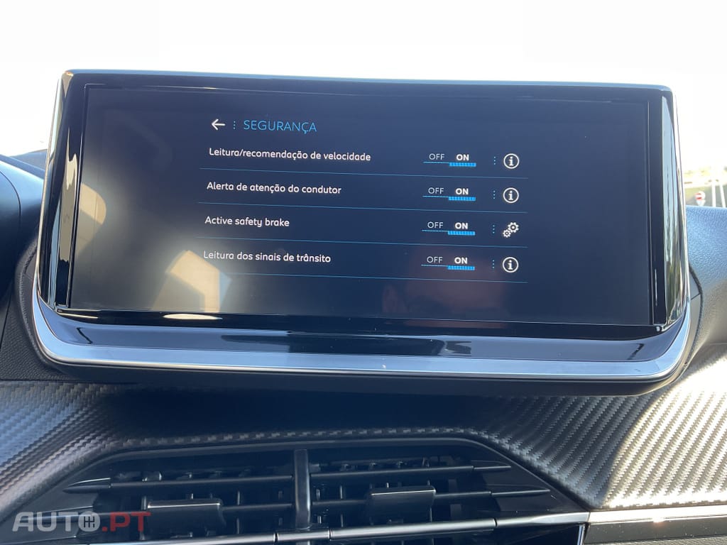 Peugeot 2008 1.2 PureTech Active Pack
