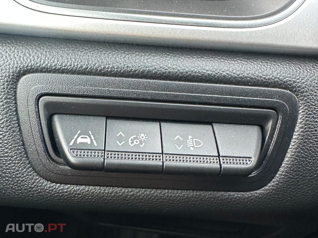 Renault Captur 1.6 E-Tech Hybrid