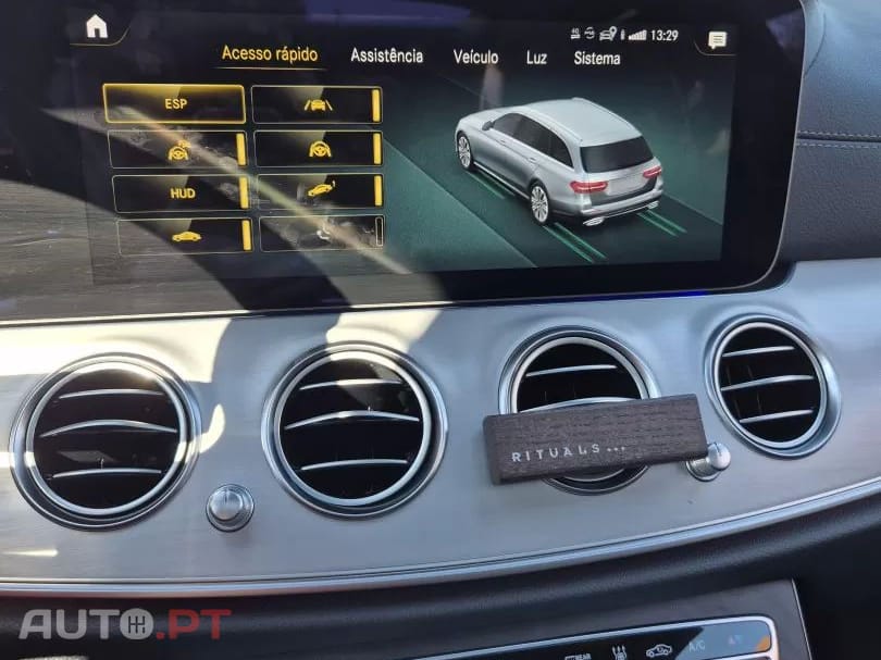 Mercedes-Benz E 300 9G-TRONIC AMG LINE 4 MATIC