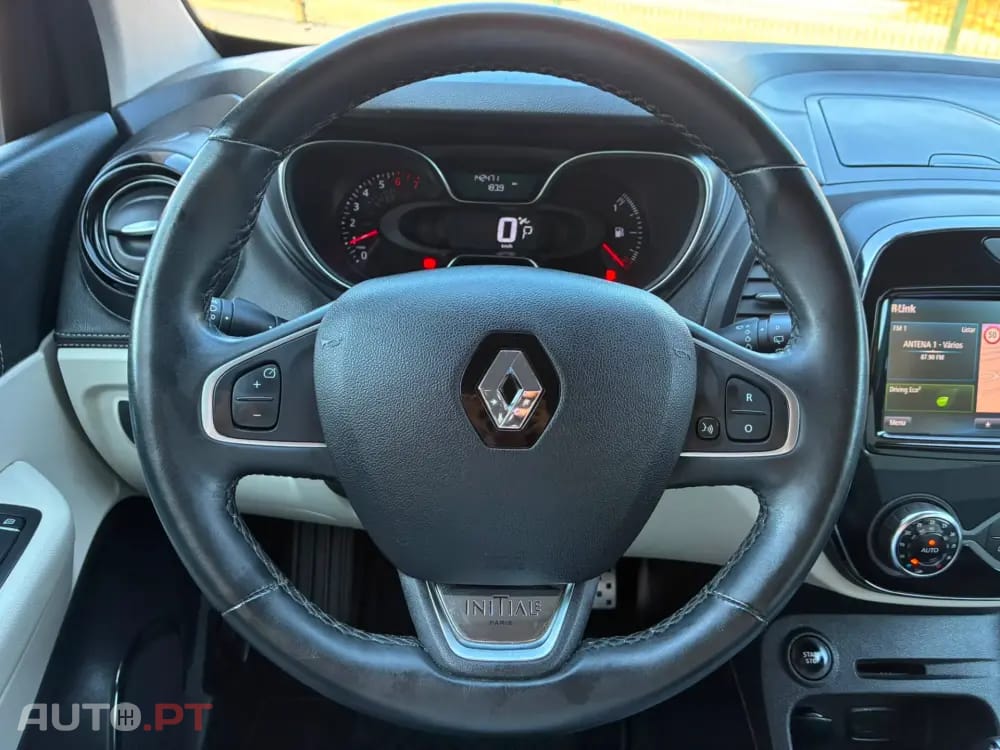 Renault Captur 1.2 TCe Initiale Paris EDC