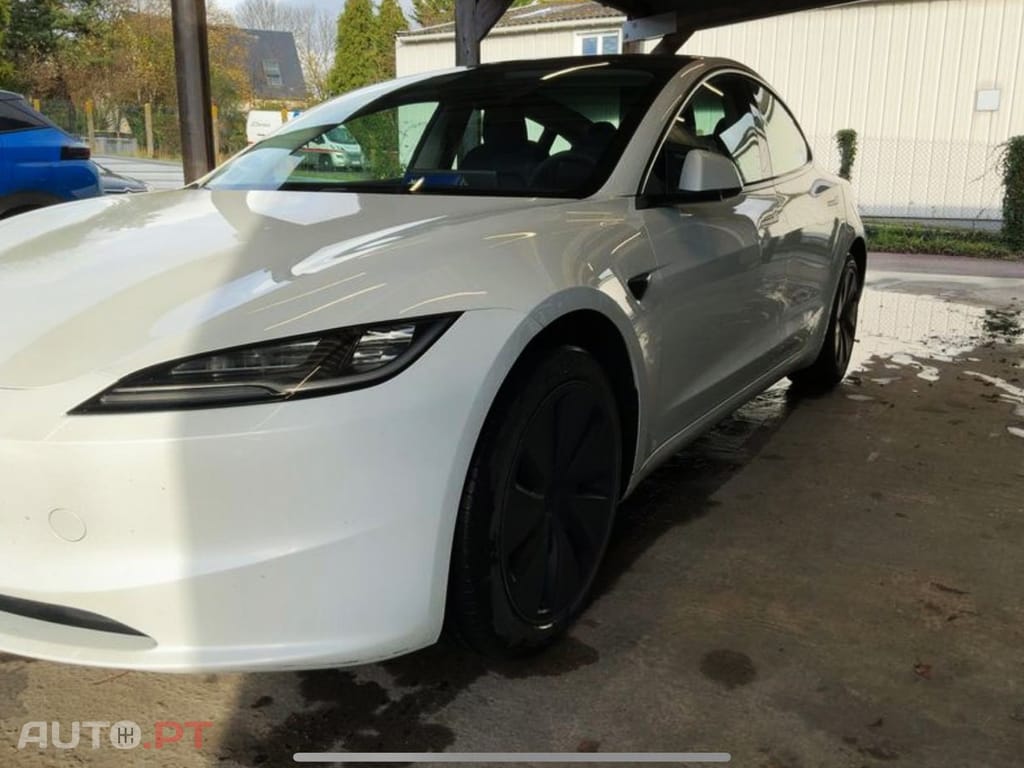 Tesla Model 3 Standard Range