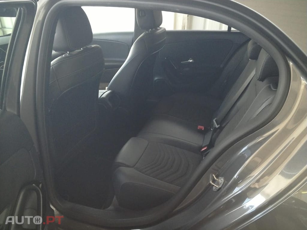 Mercedes-Benz A 180 d Style Plus Aut.