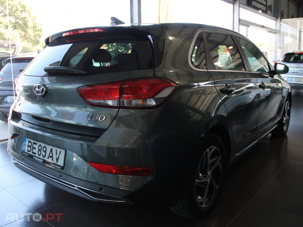Hyundai i30 1.0 T-GDi Style — fotografia 3