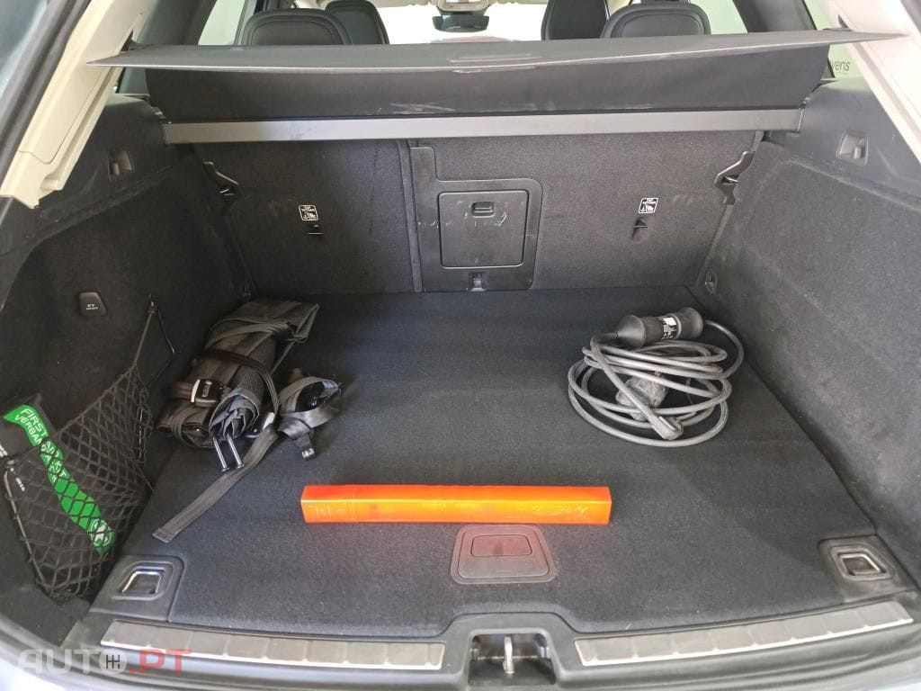 Volvo XC60 2.0 T6 PHEV Plus Bright AWD