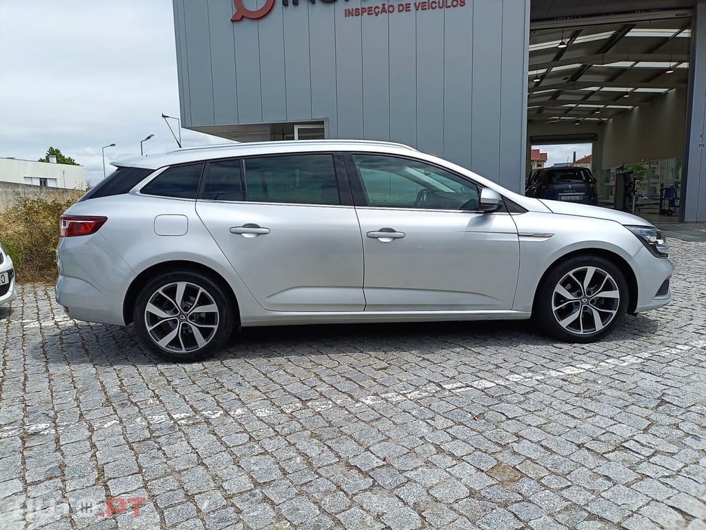 Renault Mégane Sport Tourer TCE 130 ENERGY EDC INTENS