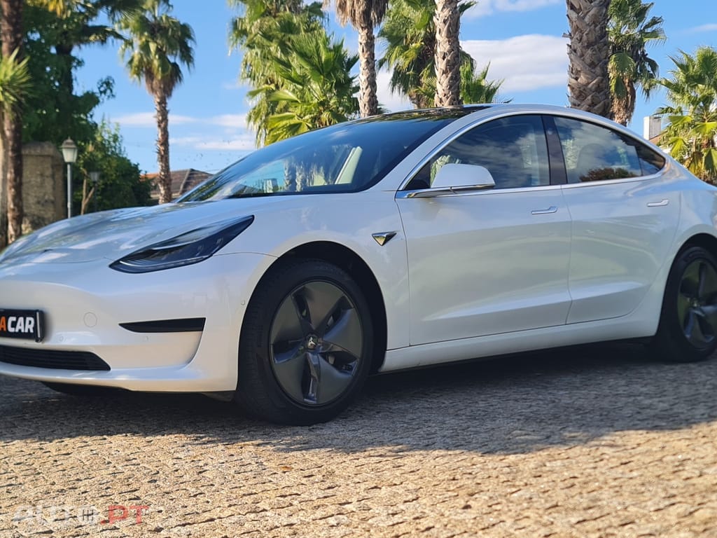 Tesla Model 3 Tração Traseira Premium