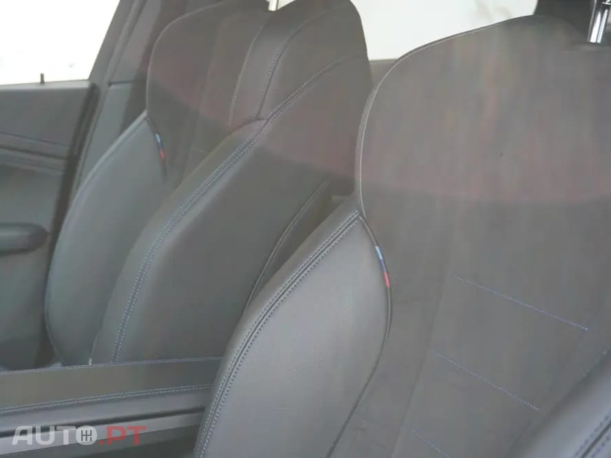 BMW 218 i Pack Desportivo M Auto