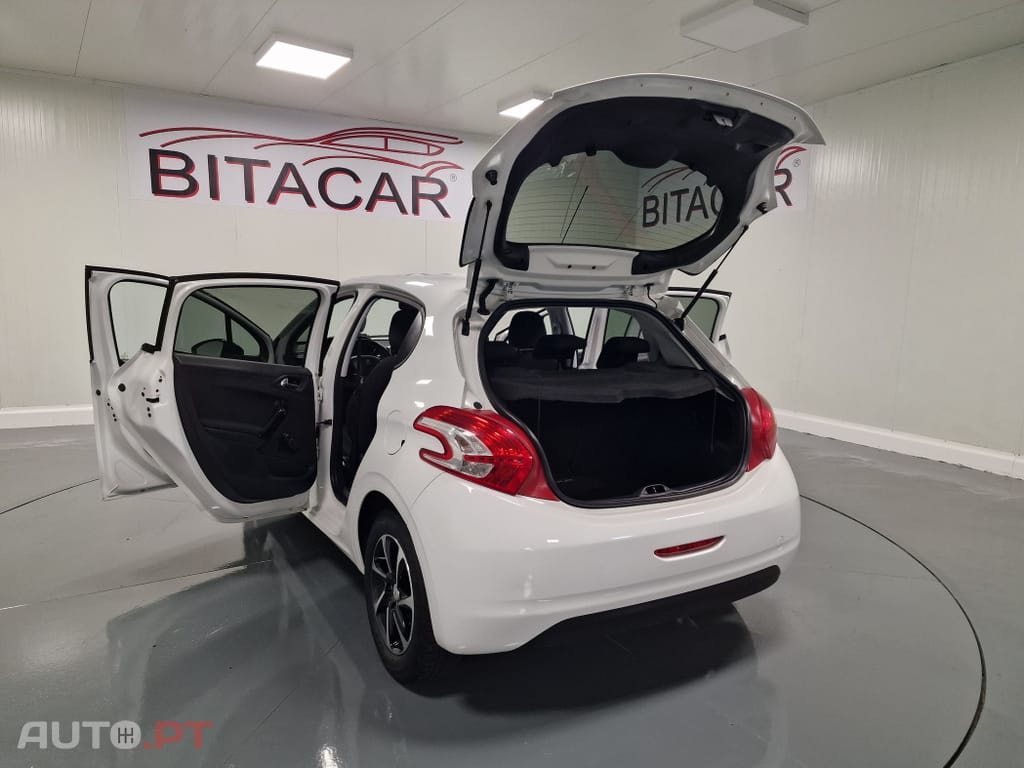 Peugeot 208 1.4 HDi Active