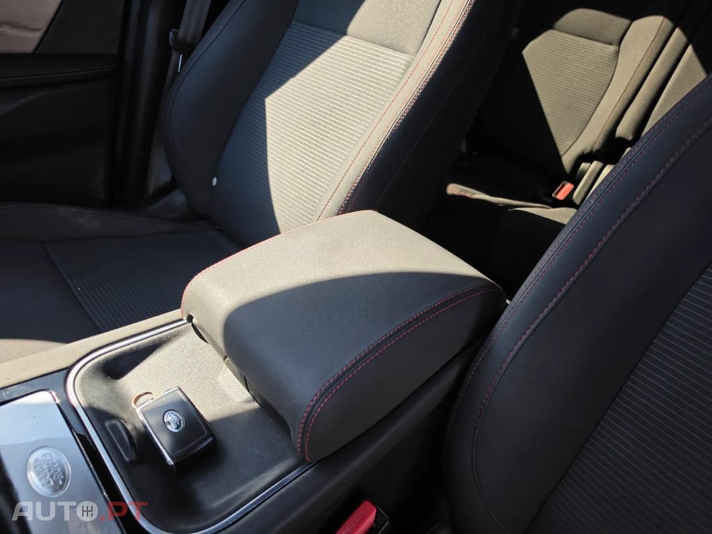 Land Rover Discovery Sport Outro