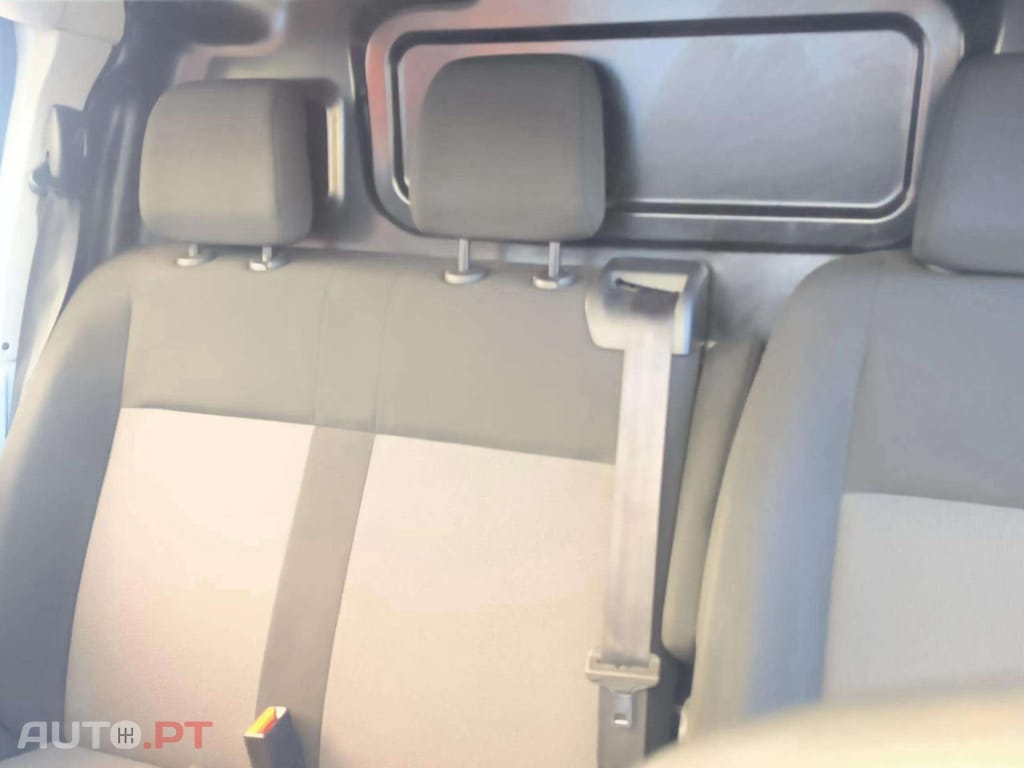 Peugeot Expert 75 kWh Standard