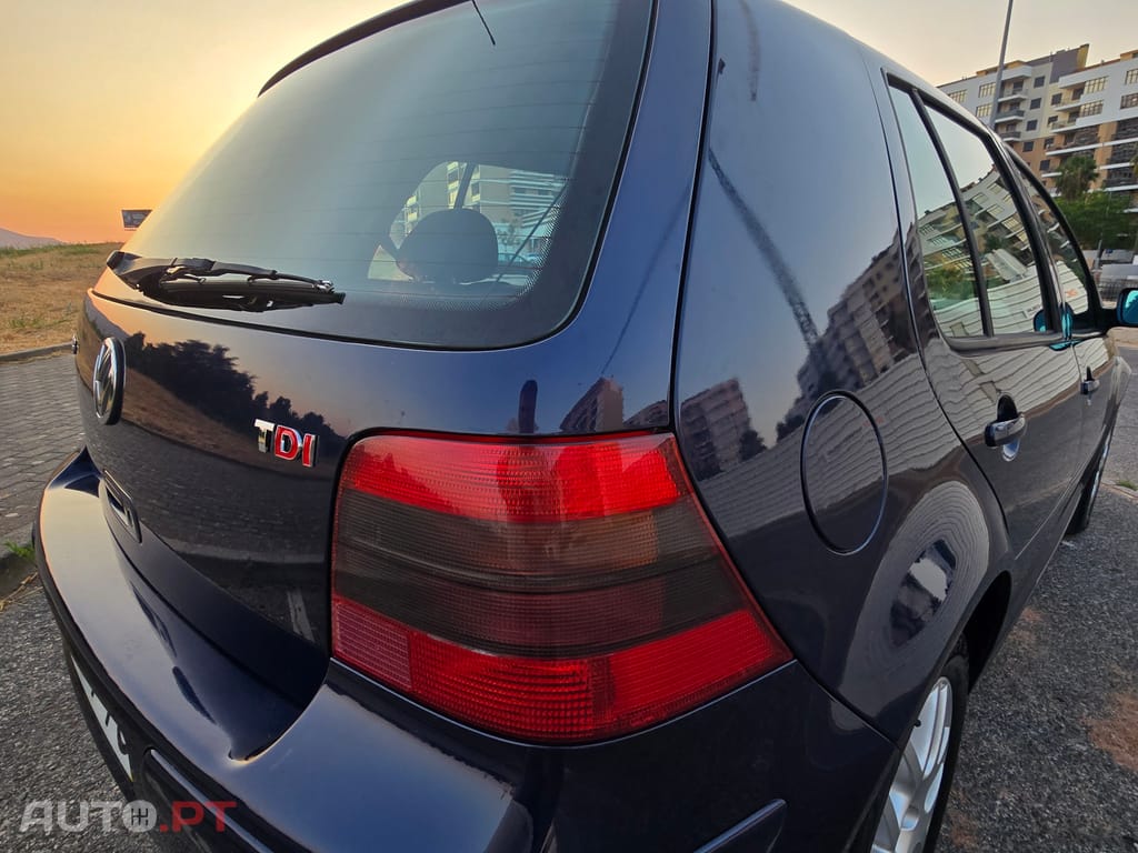 Volkswagen Golf 1.9 TDI Highline 130CV