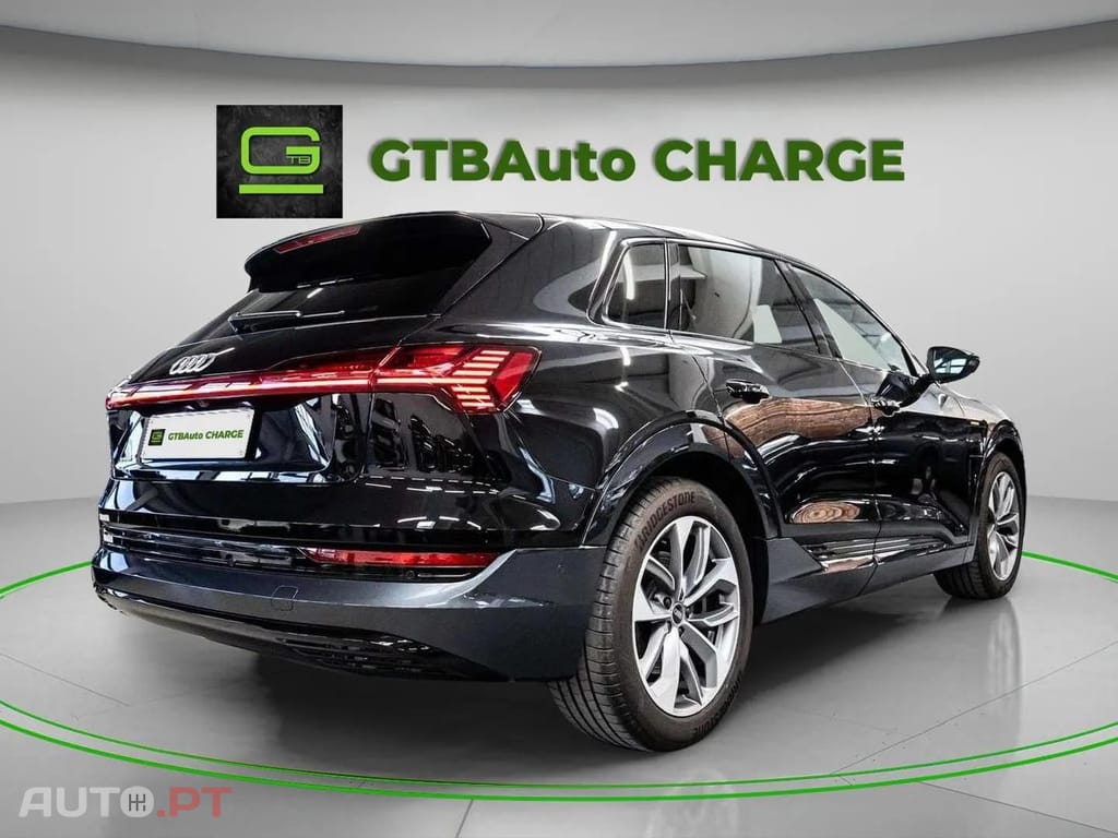 Audi E-Tron I.V.A DEDUTÍVEL  50 quattro advanced 