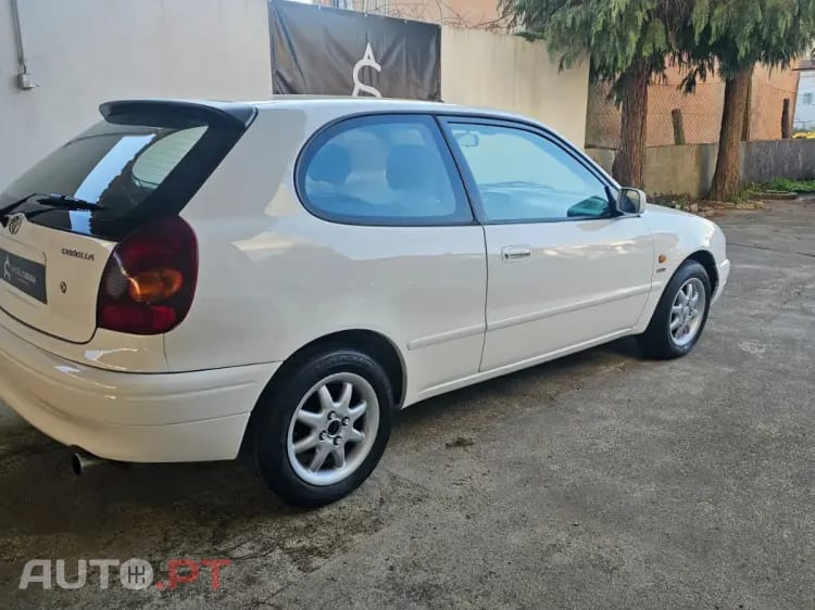 Toyota Corolla 2.0 D-4D Sol