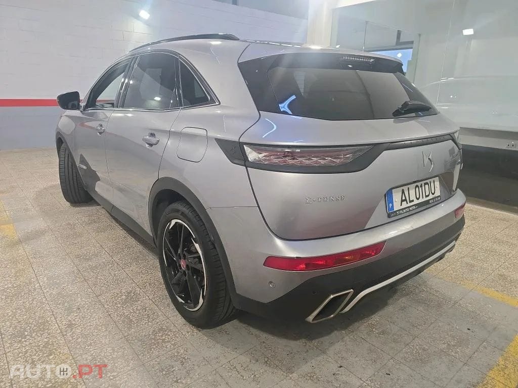 DS DS7 Crossback E-Tense Performance Line EAT8