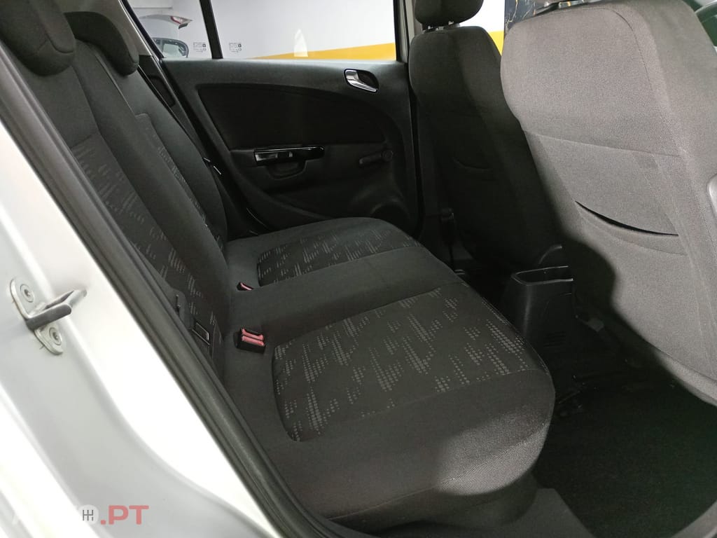 Opel Corsa 1.2 Enjoy FlexFuel