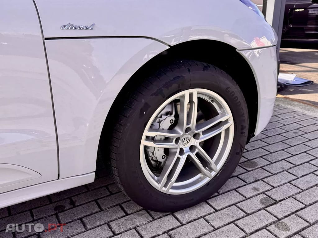 Porsche Macan S