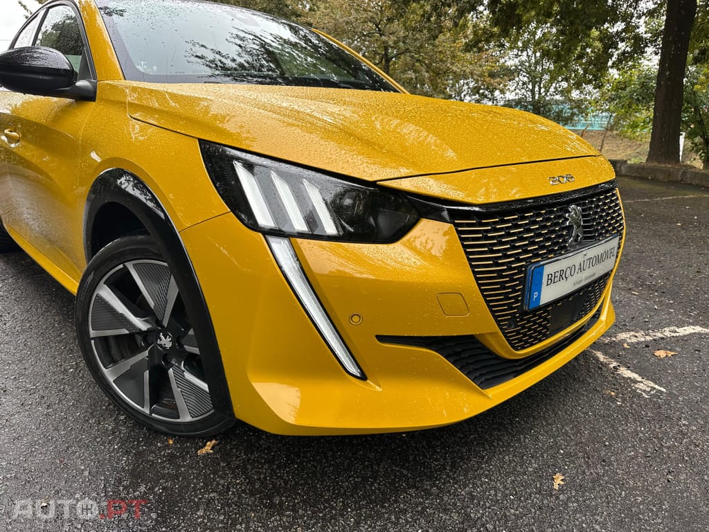 Peugeot E-208 50 kWh GT Pack