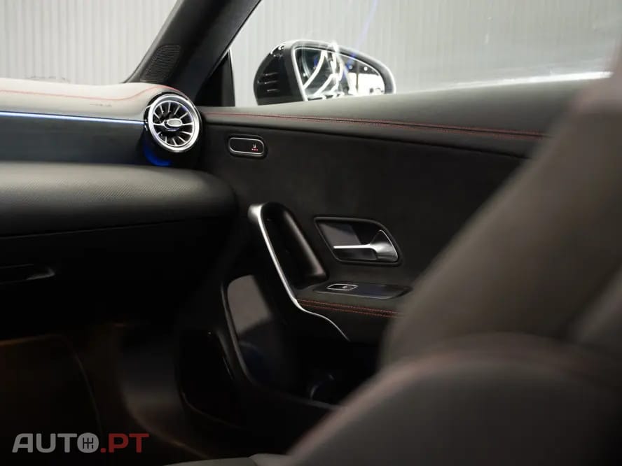 Mercedes-Benz CLA 250 e Shooting Brake AMG Line